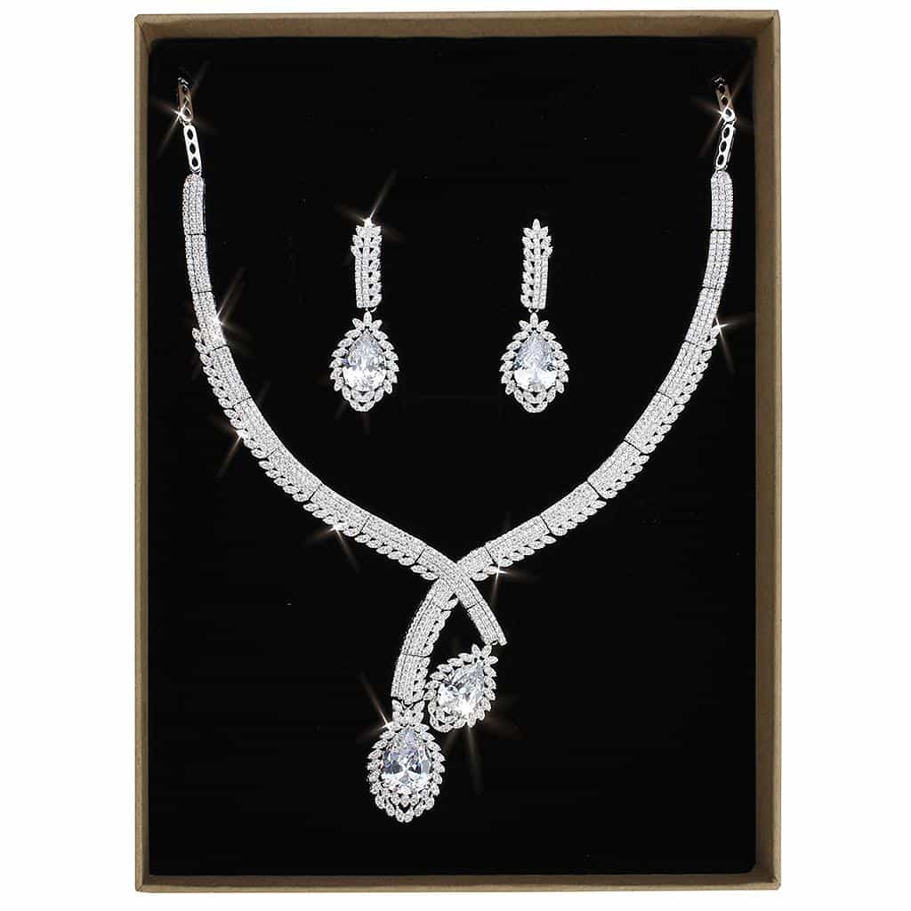 Brass CZ Pear Drop Pavé Y-Chain Set Ring | The Stainless Jewelry view 7