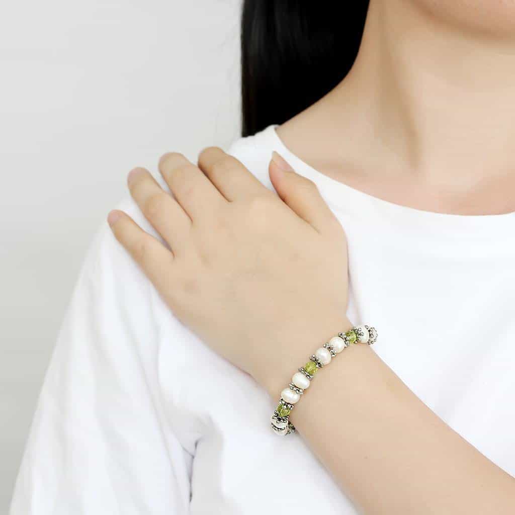Brass Silver Pearl Green Peridot Bead Stretch Bracelet view 3